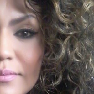 Meet your Posher, Claudia